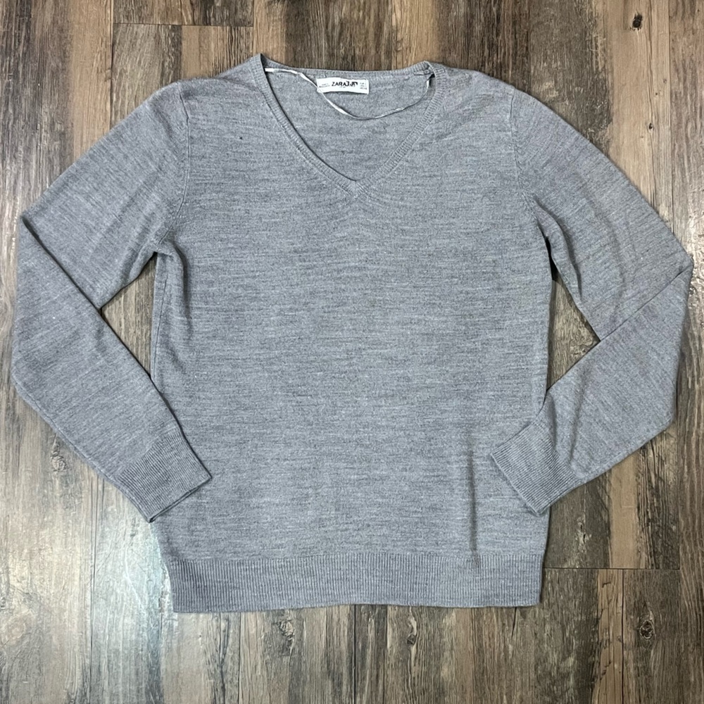 ZARA Womens Soft Knit  V Neck Long Sleeve WOOL BLEND‎ Sweater- Gray- LARGE